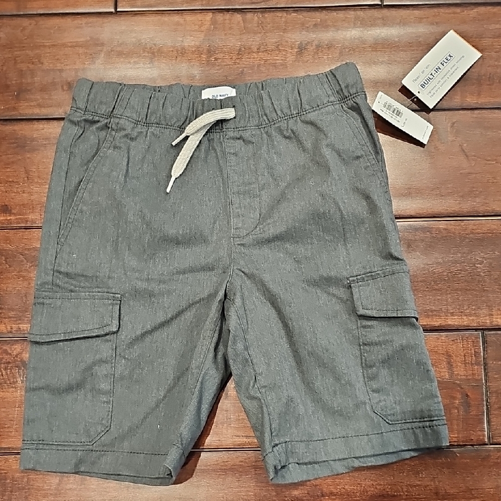 NWT Old Navy Cargo Shorts L